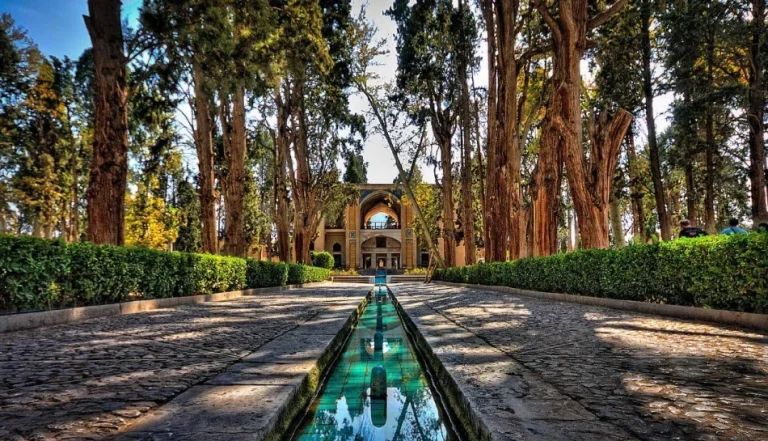 Fin Kashan Garden